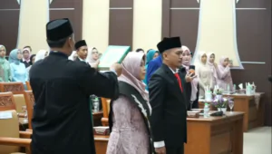 Febri Irawan Darwis dan Nur Laila Resmi Gantikan Rusdi Sutejo dan Shobih Asrori sebagai Anggota Dewan Pengganti Antar Waktu 2024-2029